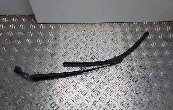Toyota Yaris Windshield/front glass wiper blade 