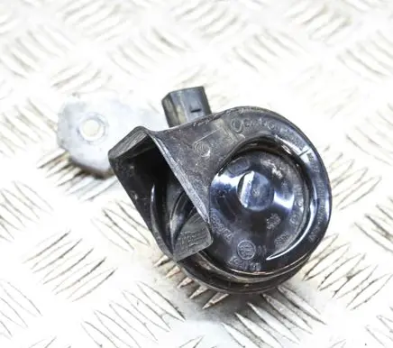 Volkswagen Scirocco Horn signal E93881157 E9001157
