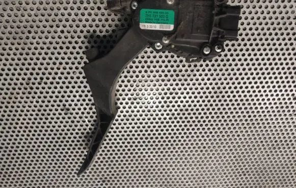 Volkswagen Transporter - Caravelle T5 Accelerator throttle pedal 7H1721503G