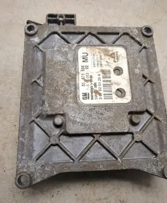 Opel Zafira B Engine control unit/module 55571558 3070203264 5WK9464