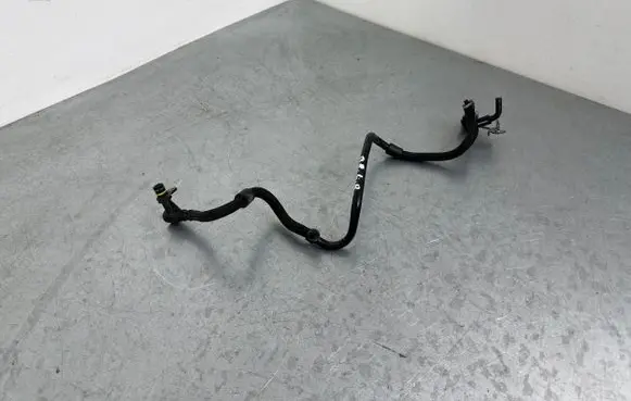 Volkswagen PASSAT B8 Vacuum line/pipe/hose 04L145049AD