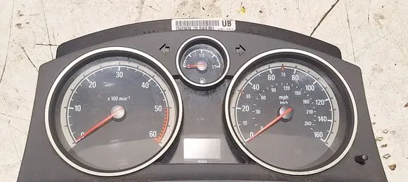 Opel Zafira B Speedometer (instrument cluster) 13423838 SW8661