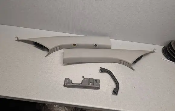 Volkswagen Transporter - Caravelle T5 (A) pillar trim 7H1867233F 7H1867234G 7H0815684