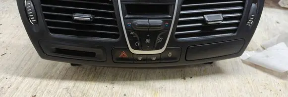 Renault Laguna III Central console control unit 