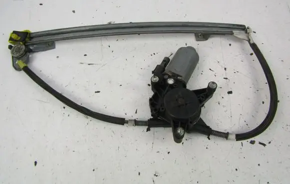 Renault Megane I Front door window regulator with motor 