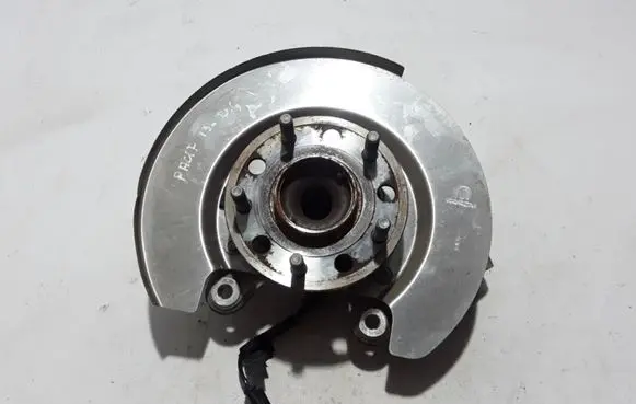 Chrysler Pacifica Rear wheel hub 68218016AC