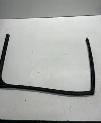 Jaguar XJ X350 Rubber seal rear door 