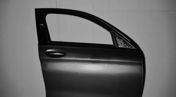 Mercedes-Benz GLC C253 Front door D43055525