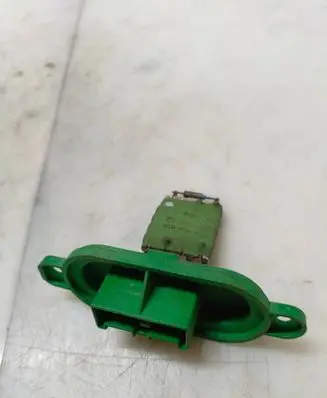 Iveco Daily 3rd gen Heater blower motor/fan resistor 500326616