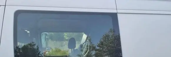 Volkswagen Crafter Rear side window brak