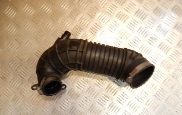 Audi A4 S4 B7 8E 8H Intercooler hose/pipe 8E0129615J 37352