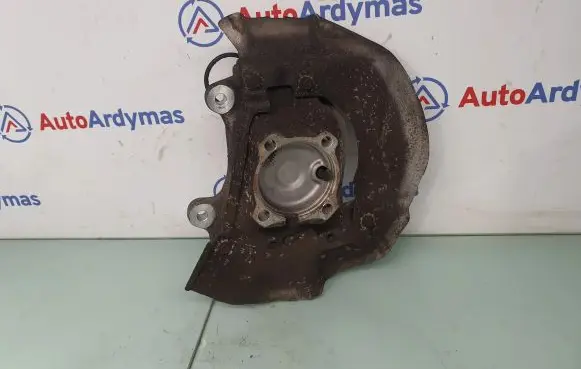 BMW 5 E60 E61 Front wheel hub spindle knuckle 6760954 31216760954