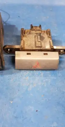 Mazda BT-50 Hazard light switch