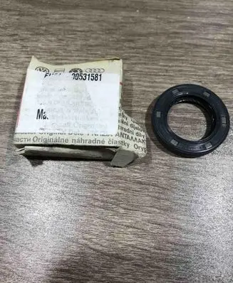 Volkswagen Golf V Crankshaft 036103085A