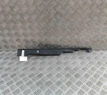 Audi A5 Fender end trim 8W6820582E