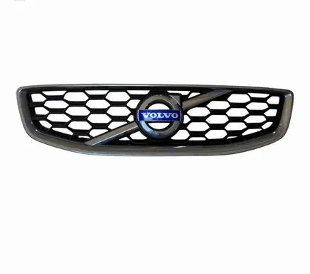 Volvo C30 Front bumper upper radiator grill 