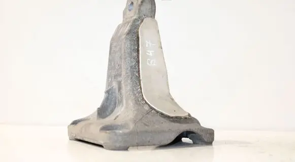 BMW X3 F25 Engine mounting bracket 6784826