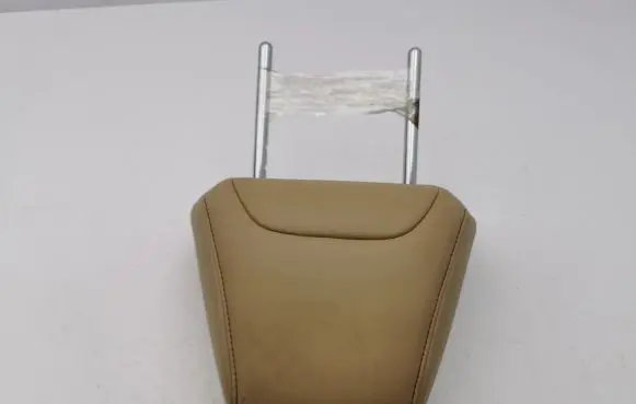 Toyota RAV 4 (XA50) Front seat headrest 