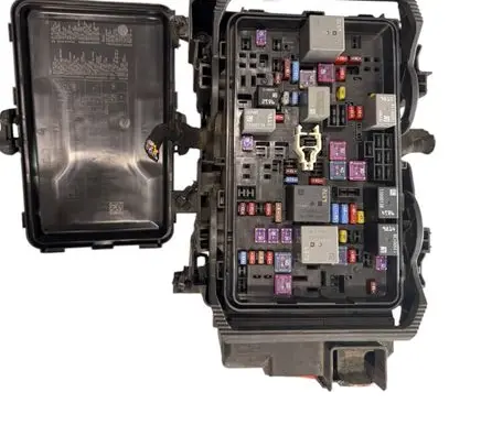 Opel Insignia B Fuse box set 39116626