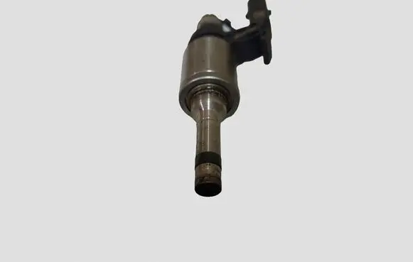 Volkswagen Golf VII Fuel injector 04E906036AF