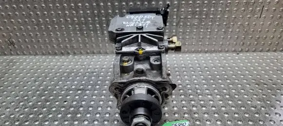 Ford Mondeo Mk III Fuel injection high pressure pump S27698882 1S7Q9A543AB