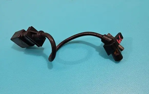 BMW X3 E83 Crankshaft position sensor 0281002 IMPRK1458400
