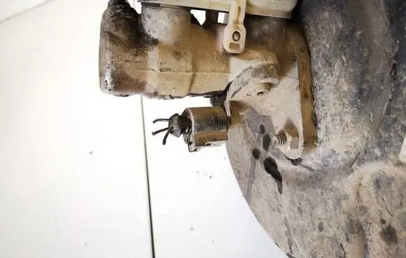 Volkswagen PASSAT B6 Master brake cylinder 5n0945459a