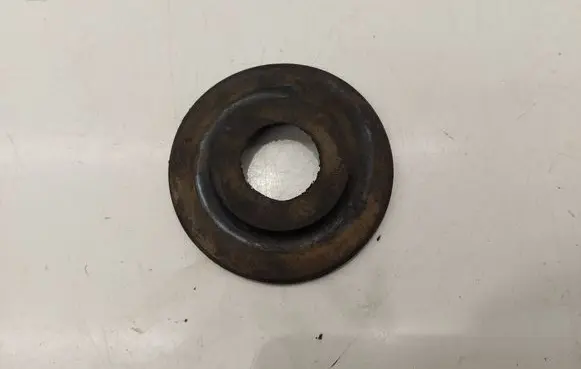 Volkswagen Golf V Rear coil spring rubber mount 1K0512142