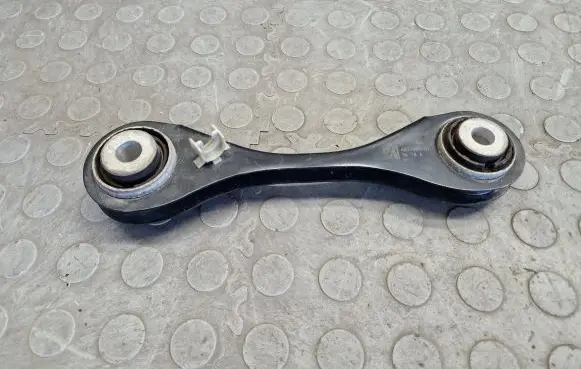 BMW X3 G01 Rear control arm 6871005