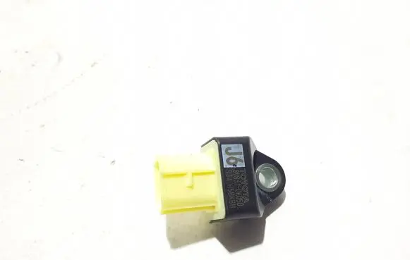 Toyota Hilux (AN120, AN130) Airbag deployment crash/impact sensor 898310K050