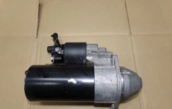 Mercedes-Benz Vaneo W414 Starter motor 0051511601