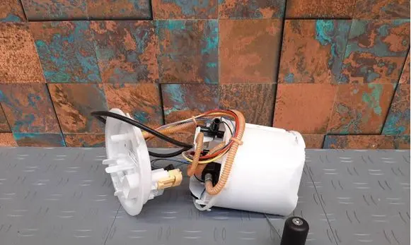 BMW XM Mechanical fuel pump 5A3DF79 16115A3DF79