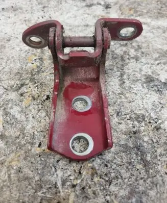 Toyota Avensis T250 Rear door upper hinge