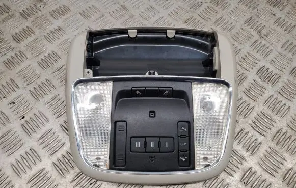 Jeep Grand Cherokee Front seat light