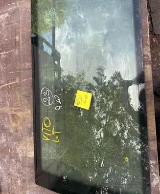 Mercedes-Benz Vito Viano W638 Rear door window glass 43R00048