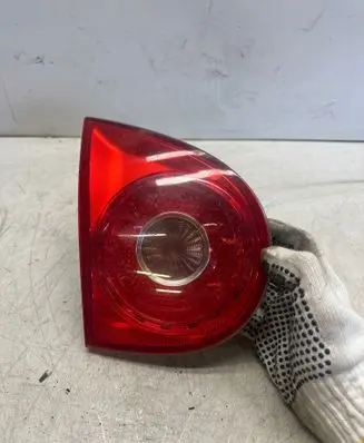 Volkswagen Golf V Rear/tail lights 1K6945093G 89032904