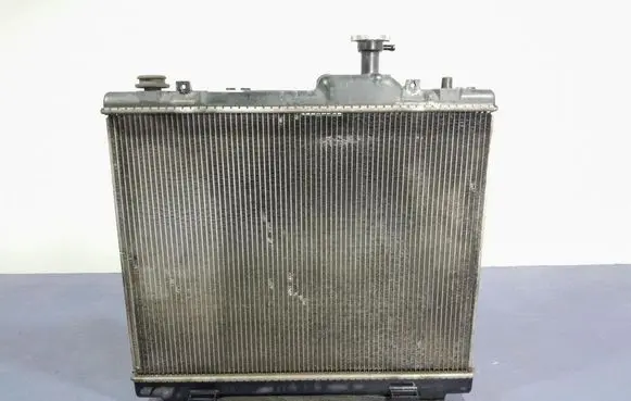Suzuki Swift II Coolant radiator