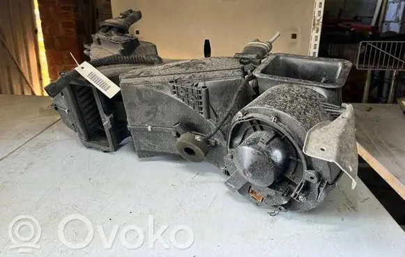 Volkswagen PASSAT B5.5 Interior heater climate box assembly 741120280F