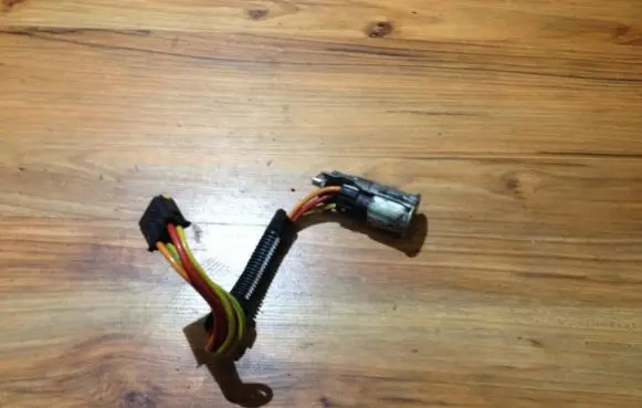 Renault Laguna I Ignition lock contact 84301r