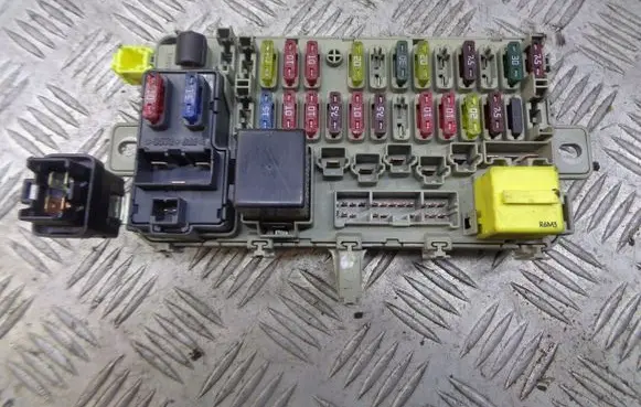 Honda Civic Fuse box cover 3820A-ST3-G400