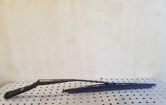 BMW X3 E83 Front wiper blade arm 340072102