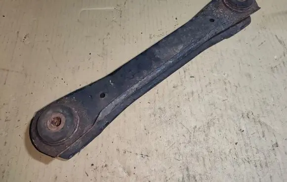 Jeep Cherokee XJ Front lower control arm/wishbone