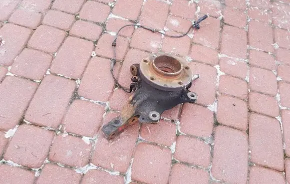 Renault Master III Stub axle 48TYS