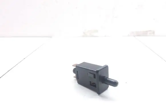 Jaguar XJ X40 Glove box opening button 6779028KJ