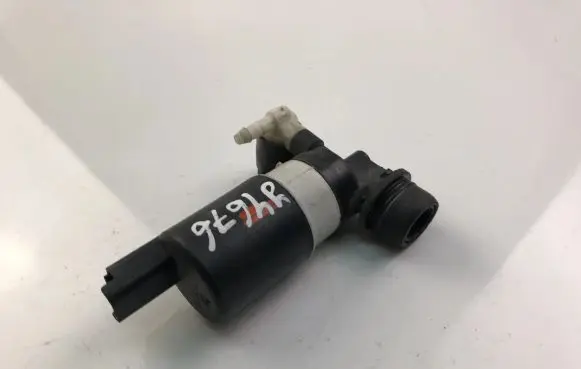 Citroen C4 I Picasso Water pump 8200031805