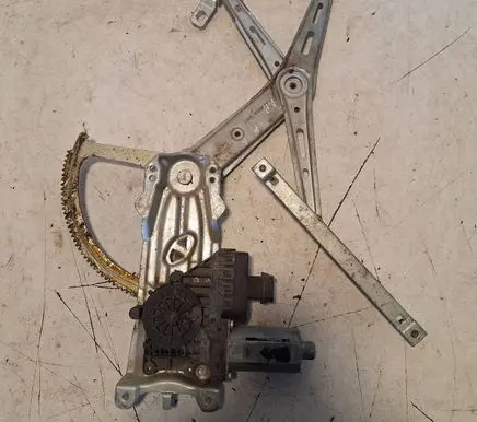 Opel Zafira B Front door electric window regulator 994887101 0905