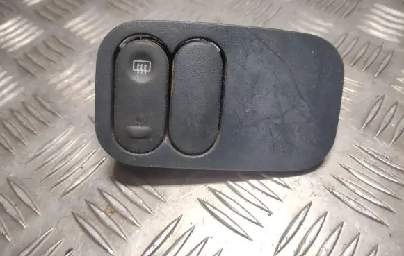 Renault Kangoo I Windscreen/window heater switch 7700307646