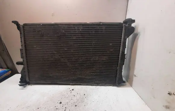 Ford Focus Coolant radiator 98AB8005MF 18SRP2000
