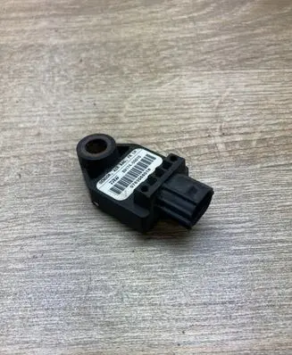 Toyota Avensis T250 Airbag deployment crash/impact sensor 8917405010