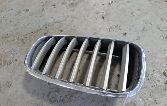 BMW X5M E70 Front grill 51137171396